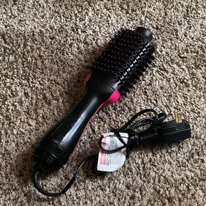 Revlon one-step volumizer hair dryer